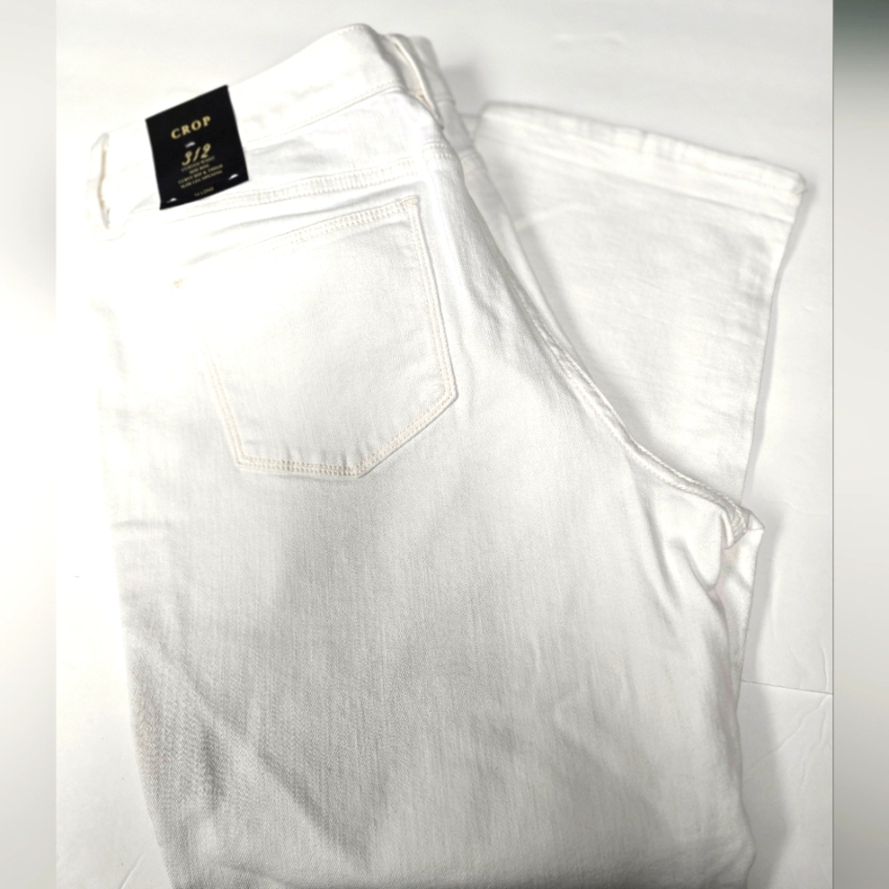 Ivory Denim Cropped Ivory Jeans - Picture 4 of 6